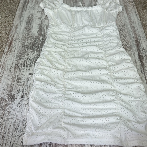 NWOT H&M Divided White Eyelet Bodycon Dress - Picture 9 of 9